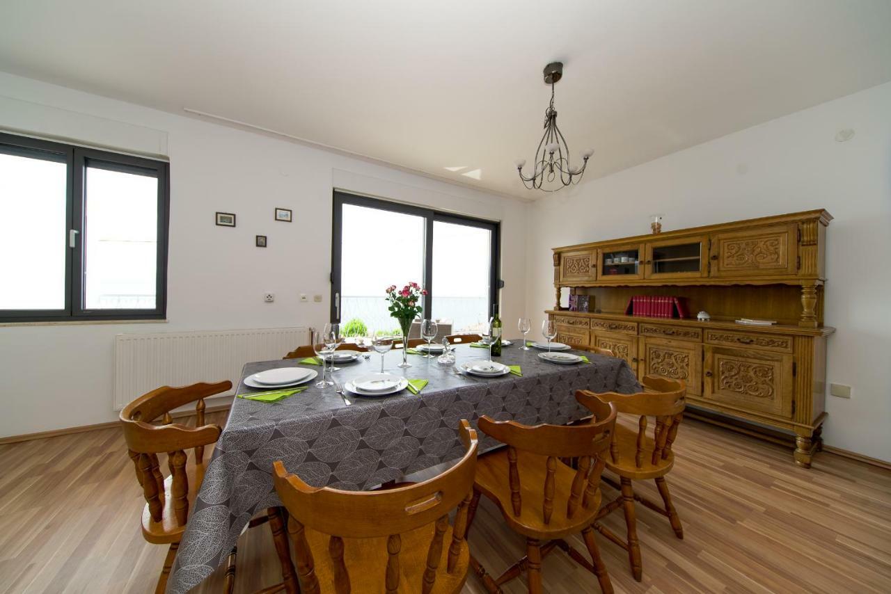 Apartments L&L Дугі-Рат Екстер'єр фото