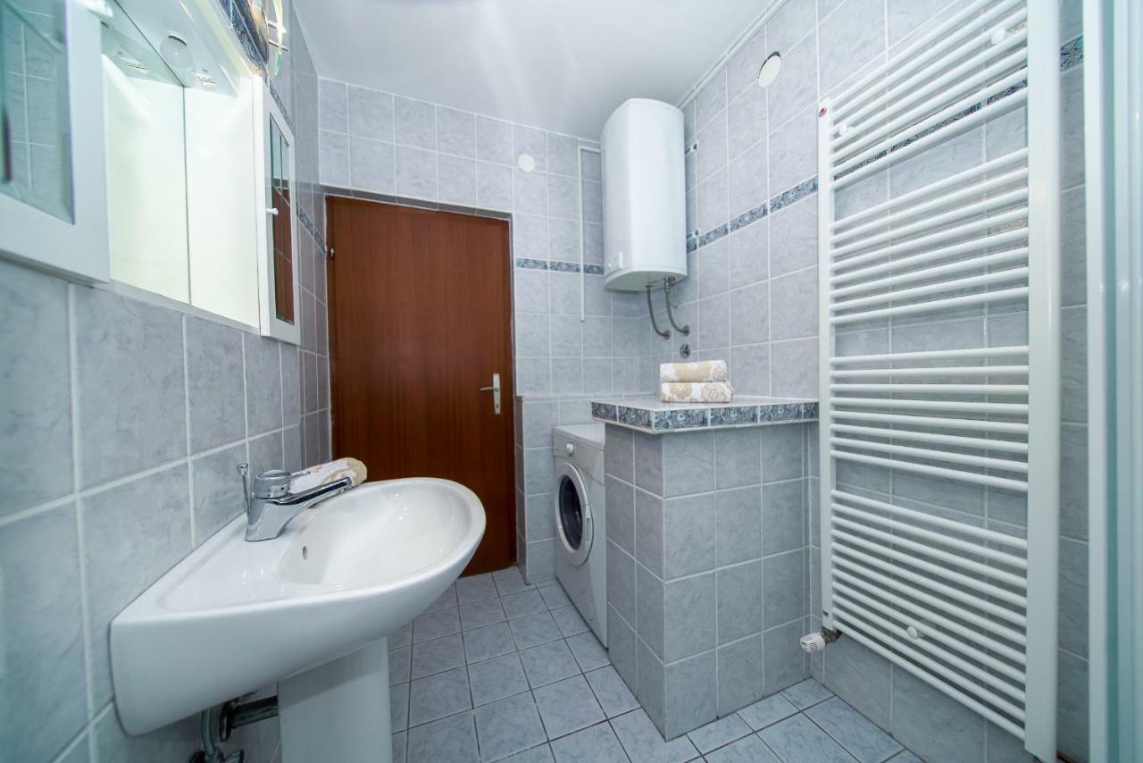Apartments L&L Дугі-Рат Екстер'єр фото