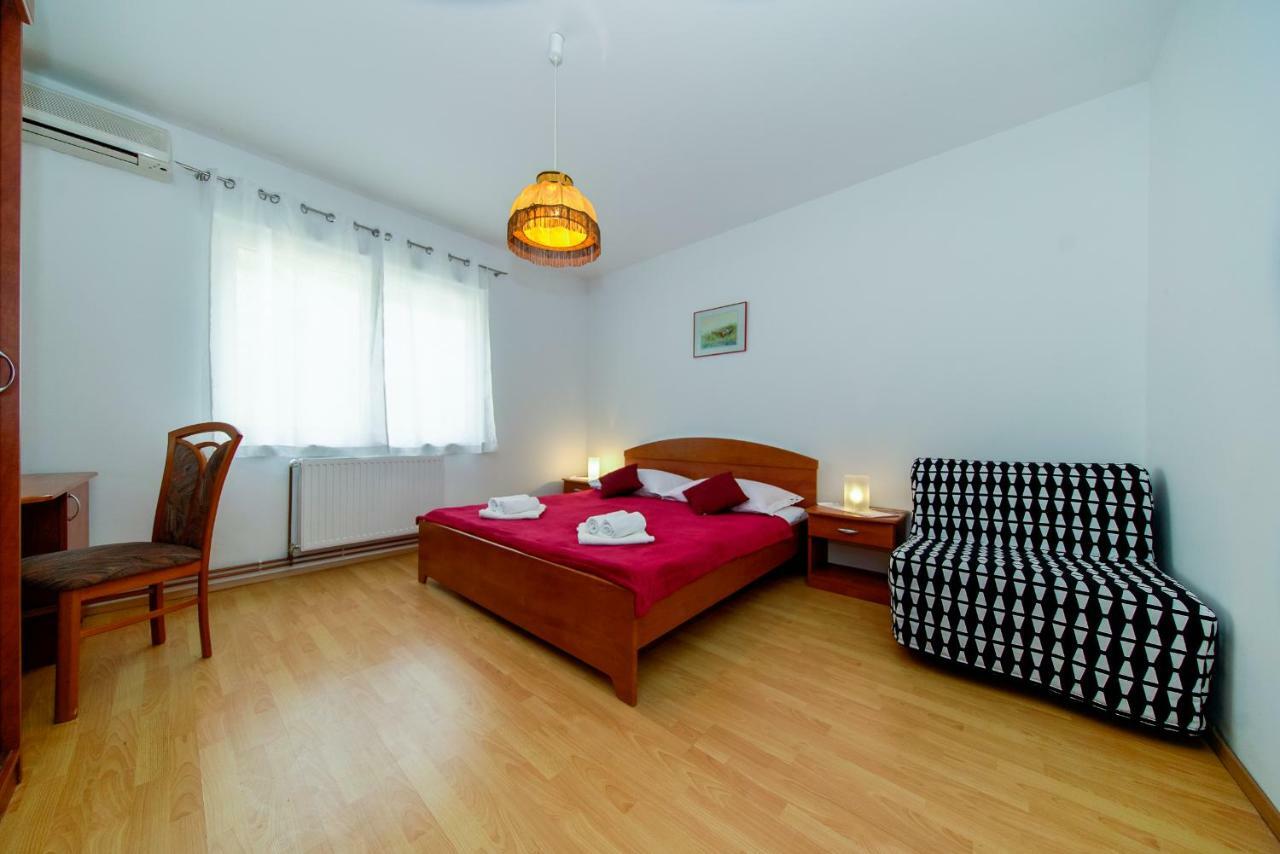 Apartments L&L Дугі-Рат Екстер'єр фото