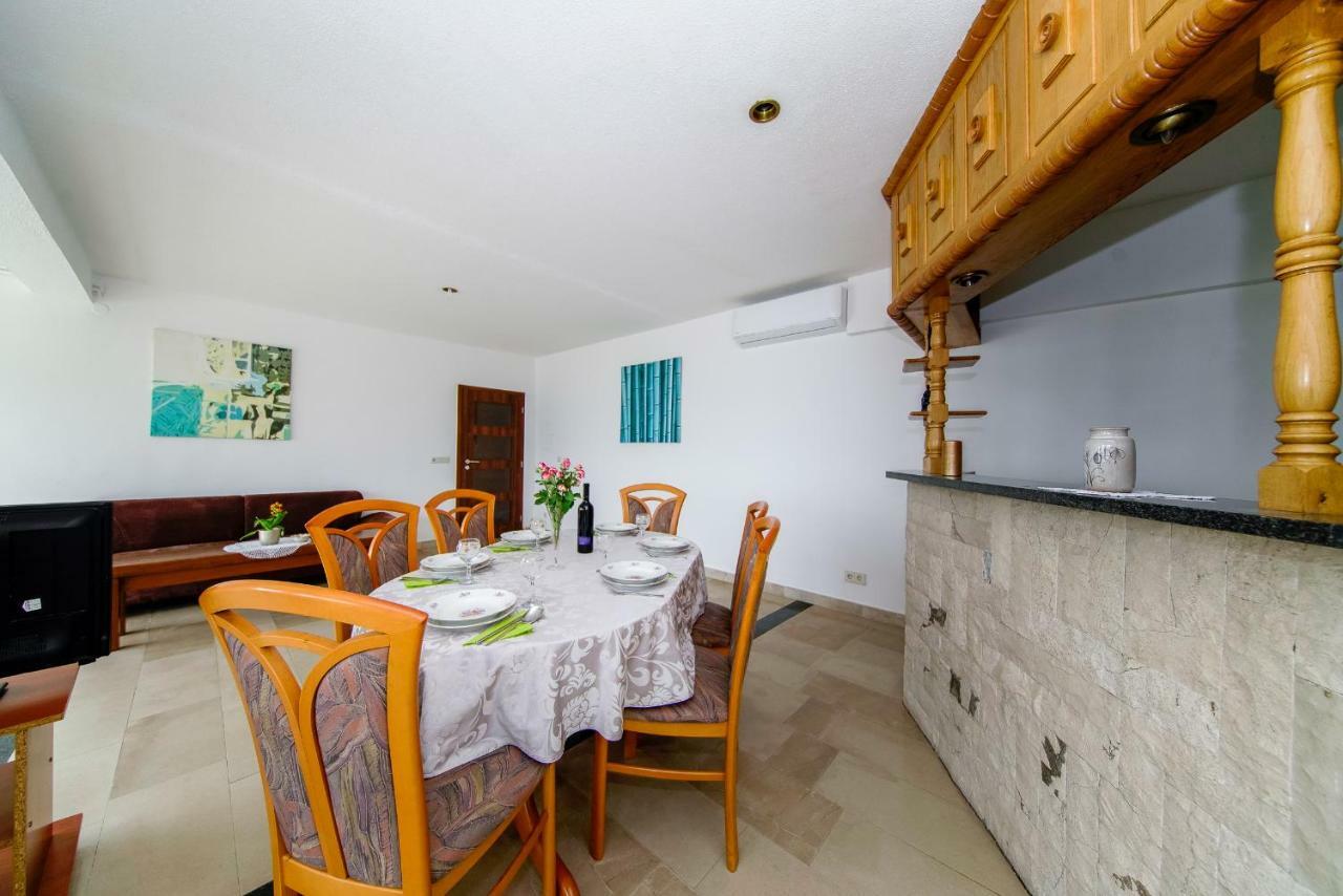 Apartments L&L Дугі-Рат Екстер'єр фото